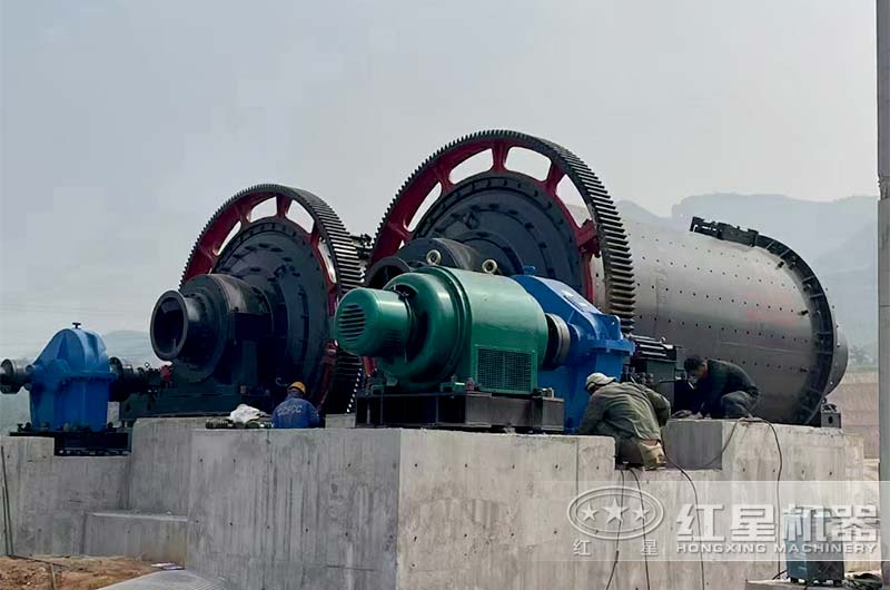 石英砂球磨機(jī) 石英砂球磨機(jī)